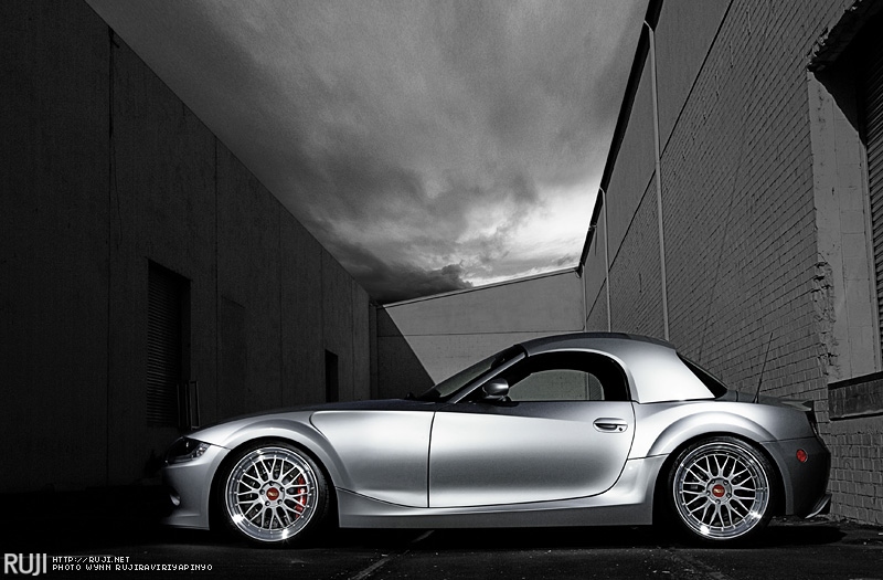 If you're ready to take your Z4 to the next level with a set of BBS wheels